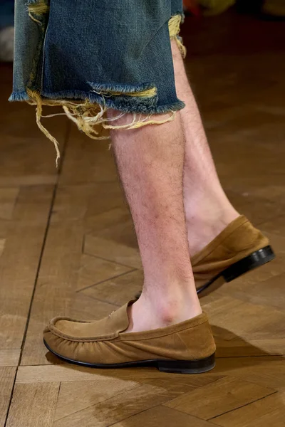 Look 17